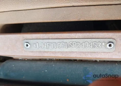 1995 Jeep Wrangler / Yj S/Rio Grande из США, поврежденный, VIN 1J4FY19P1SP249453